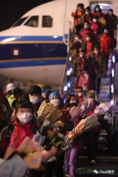 3675位逆行者回家:各地最高禮遇迎接援鄂醫(yī)護(hù)回家,感謝英雄,后會有期 3675位逆行者回家:各地最高禮遇迎接援鄂醫(yī)護(hù)回家,感謝英雄,后會有期